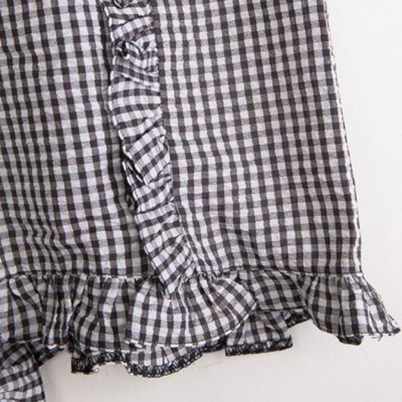 Gingham ruffle shorts - Picture 2 of 8