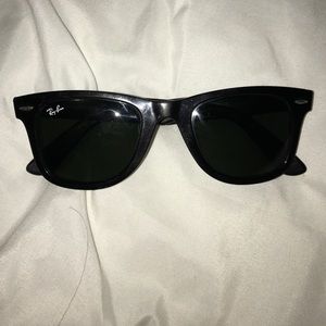 Ray bans wayfarer