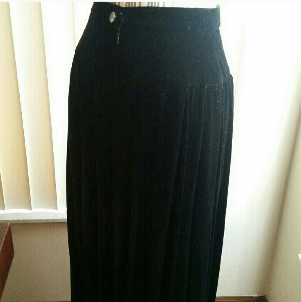 Black Velvet High Waisted Skirt