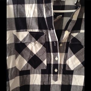 Old Navy Tops - Plaid Chest Pocket Top Old Navy Tops - Plaid Chest Pocket Top
