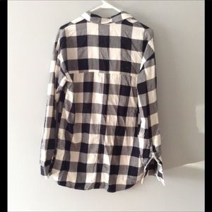 Old Navy Tops - Plaid Chest Pocket Top Old Navy Tops - Plaid Chest Pocket Top