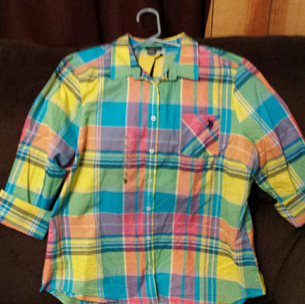 US POLO ASSN BUTTON UP.