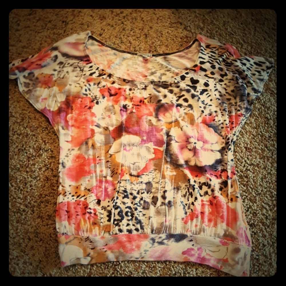 Flowered/leopard print top