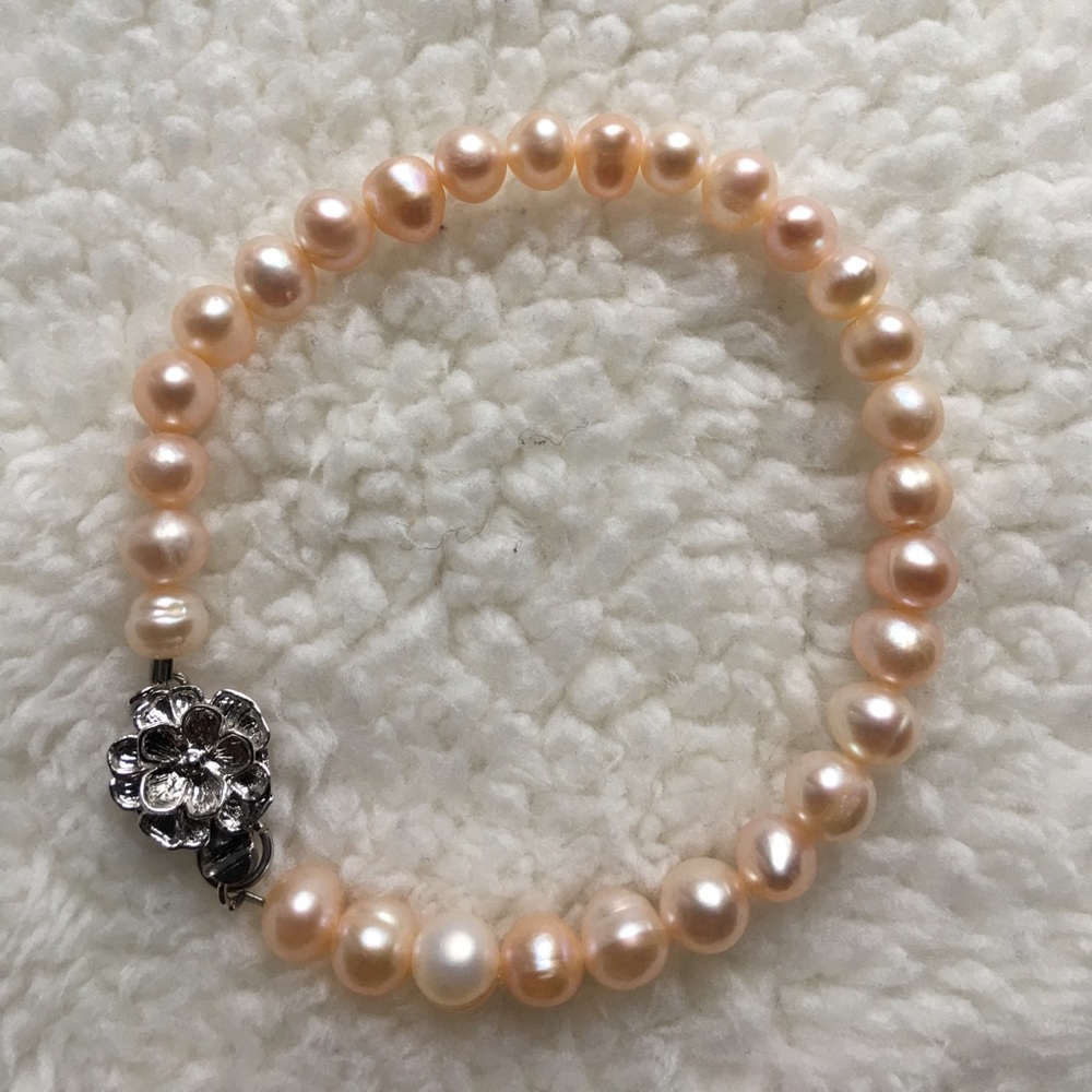 GENUINE Fresh Water Pearls bracelet