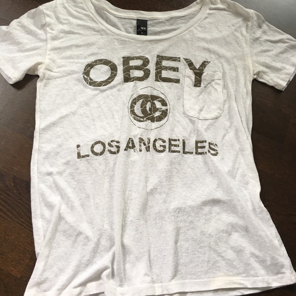 OBEY t-shirt - Picture 1 of 2