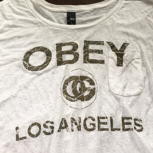 OBEY t-shirt - Picture 2 of 2