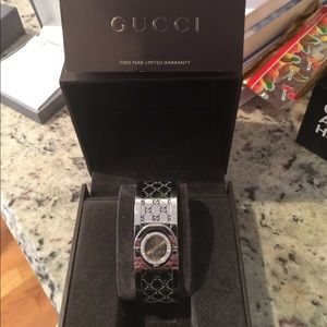 Delicate Diamond Gucci watch