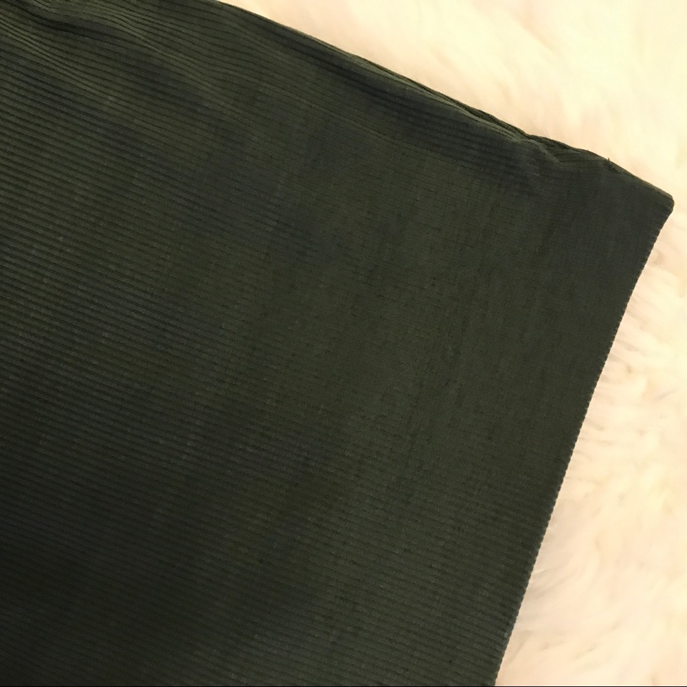 •LAST 2• Olive Ribbed Midi Skirt - Picture 4 of 4