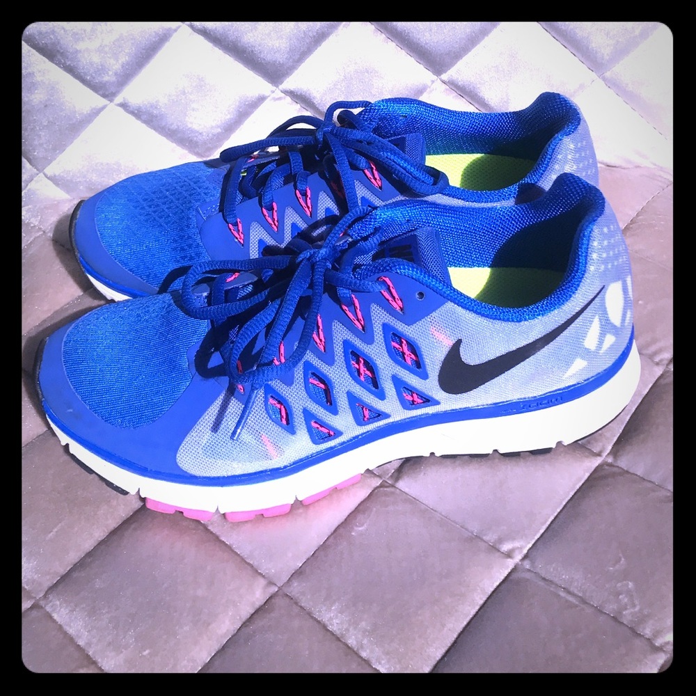 Women's Nike Zoom Vomero 9 (Blue, Pink, White)