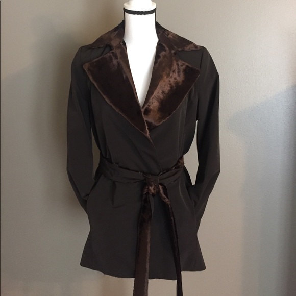 Beautiful Jacket - Picture 2 of 3