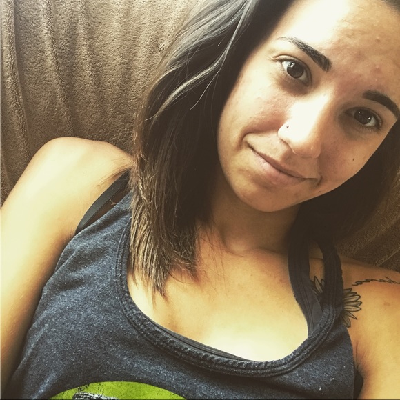 Meet your Posher, Katy - Picture 1 of 1