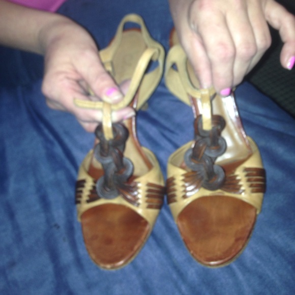 Colehaan Italian leather heals - Picture 3 of 4