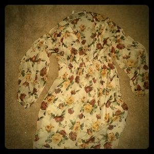 Dress w semi sleeves