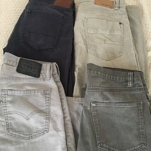 Four Pairs of 32x32 Men's Jeans