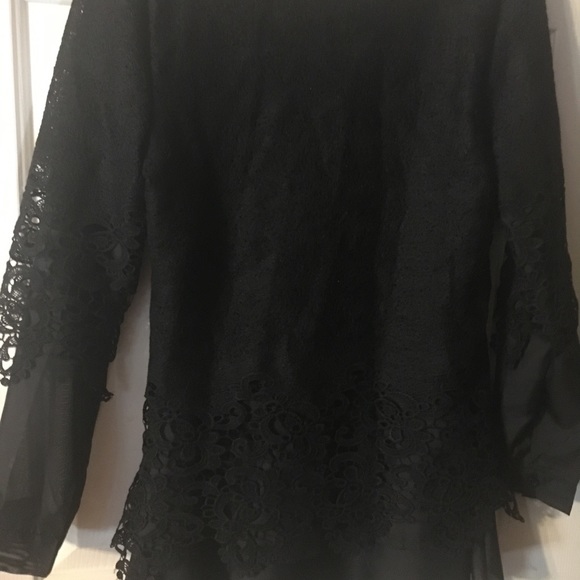 Top - Picture 2 of 2