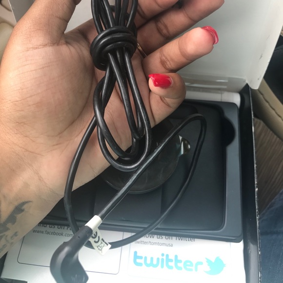 Tomtom Navigation System (1535M) - Picture 4 of 4