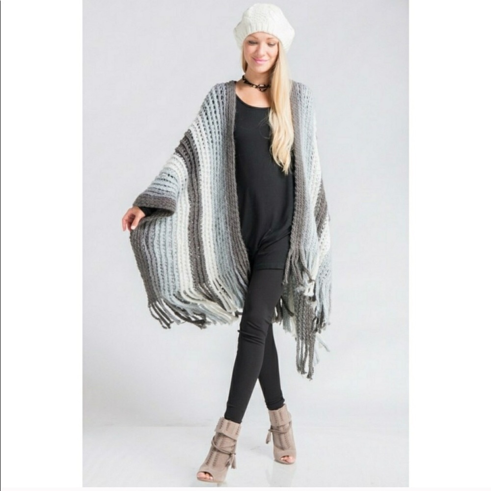 ❄️Winter Gray Shawl ❄️ 1 Left - Picture 3 of 7