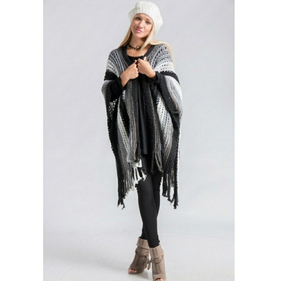 ❄️Winter Gray Shawl ❄️ 1 Left - Picture 2 of 7