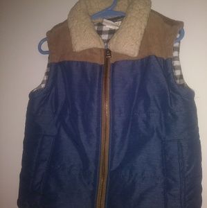 Vest size 2T
