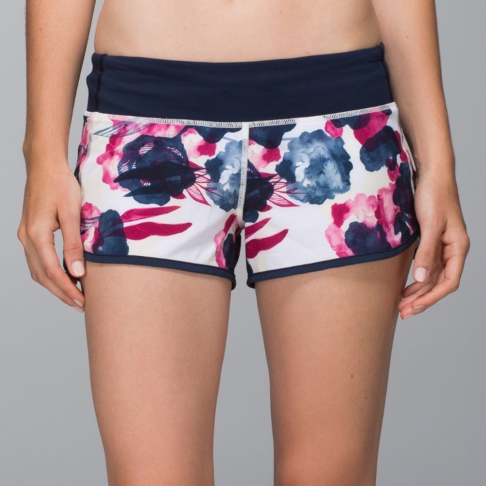 Floral Lululemon Run: Speed Short