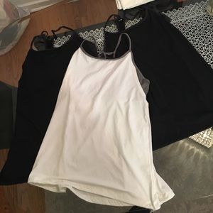 Bundle three workout tops Bundle three workout tops