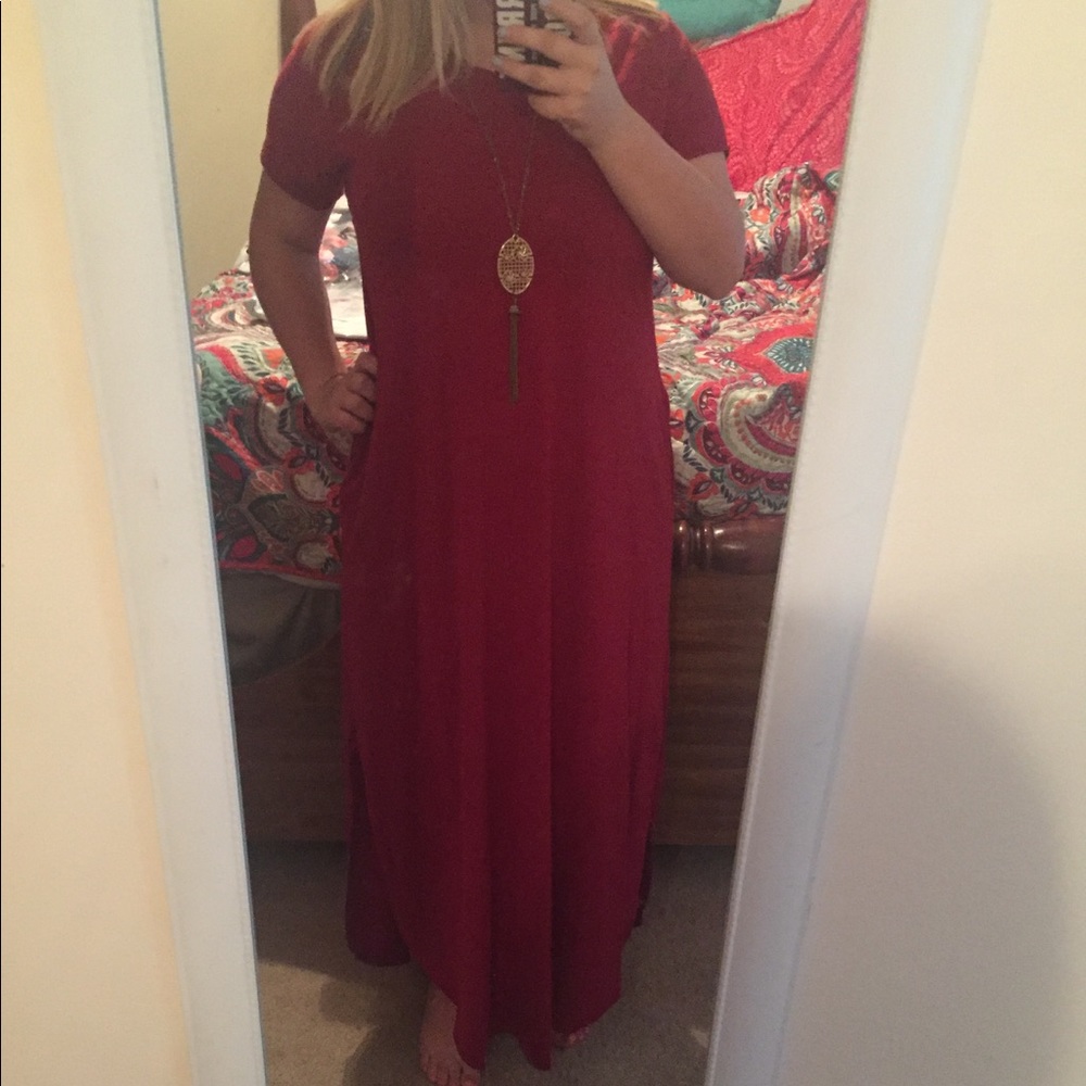 Red t-shirt maxi dress! Perfect for the fall.