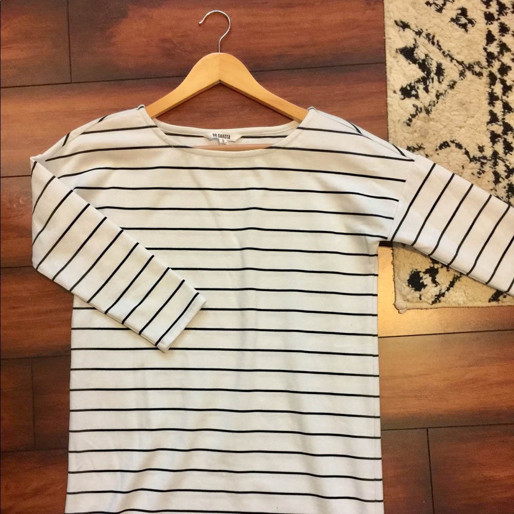 Minimalist dress