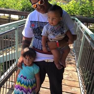 Meet your Posher, Carlos