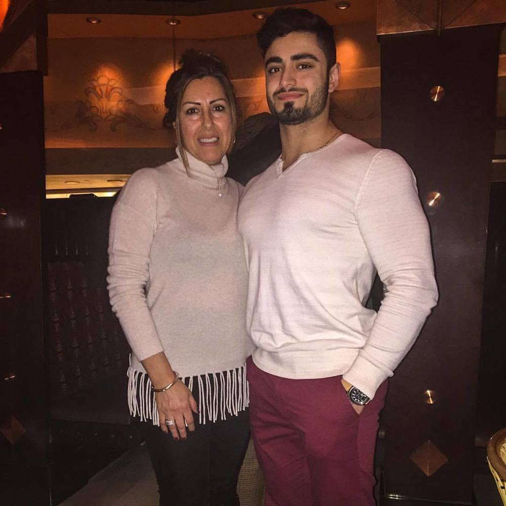 Meet your Posher, Alex