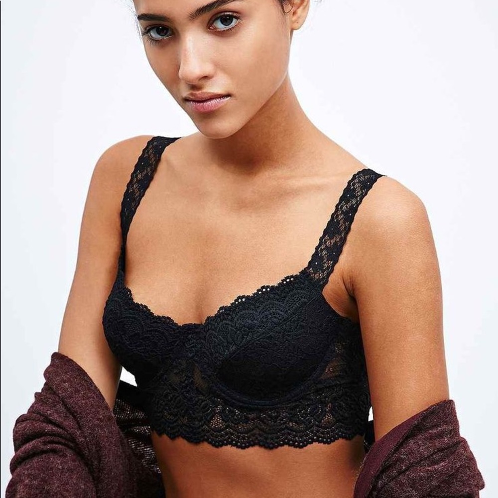 KIMCHI BLUE black lace bralette