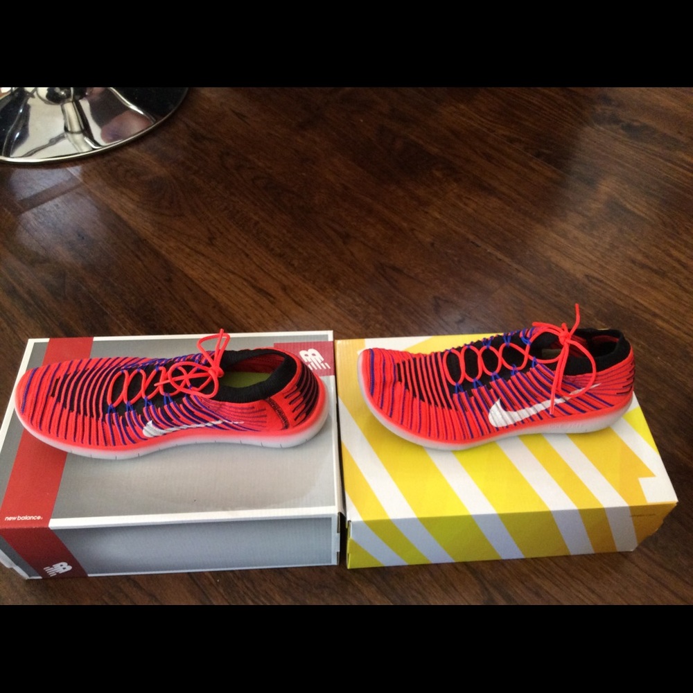 Nike free rn flyknits