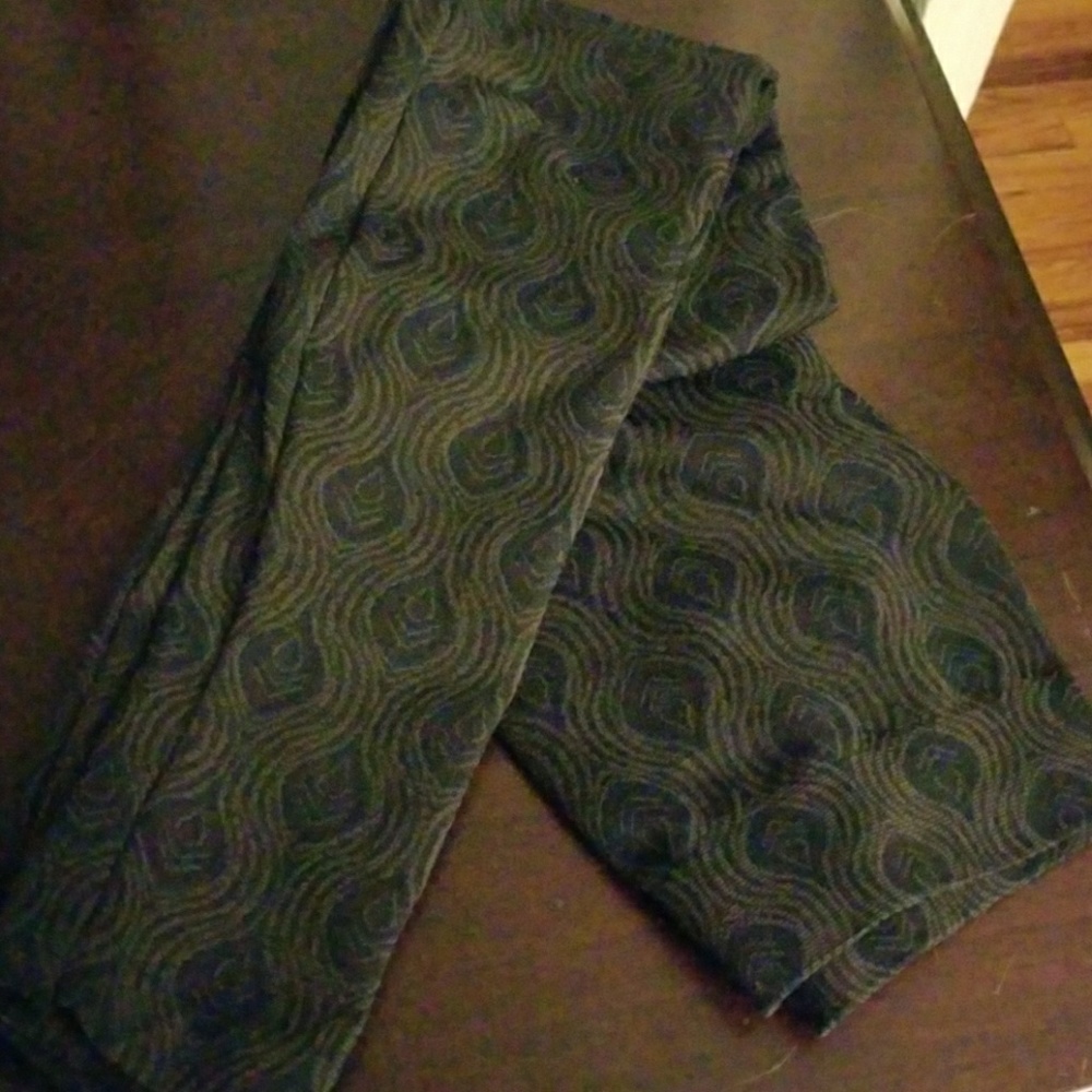 Peacock print leggings