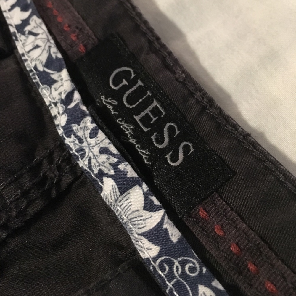 Guess shorts - Picture 2 of 3