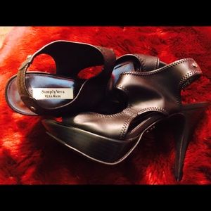 Authentic Vera wang shoes