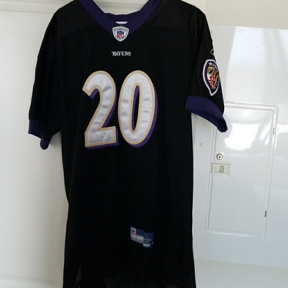 Football jersey - Picture 1 of 1