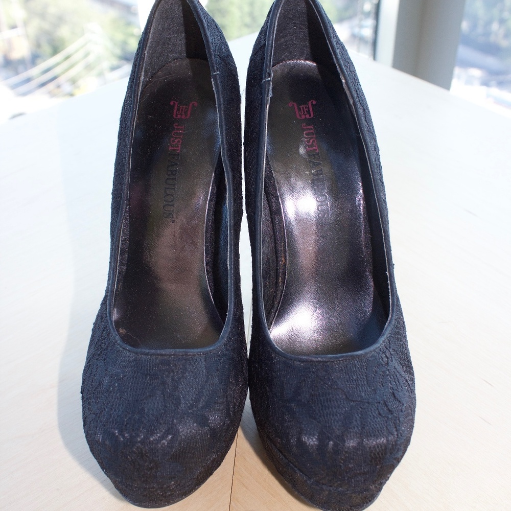 JustFab Platform Pump-Lace Black-5.5