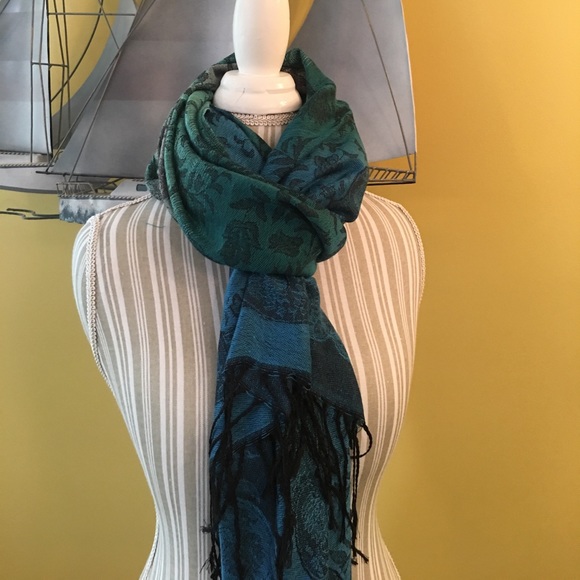 dress barn shawls