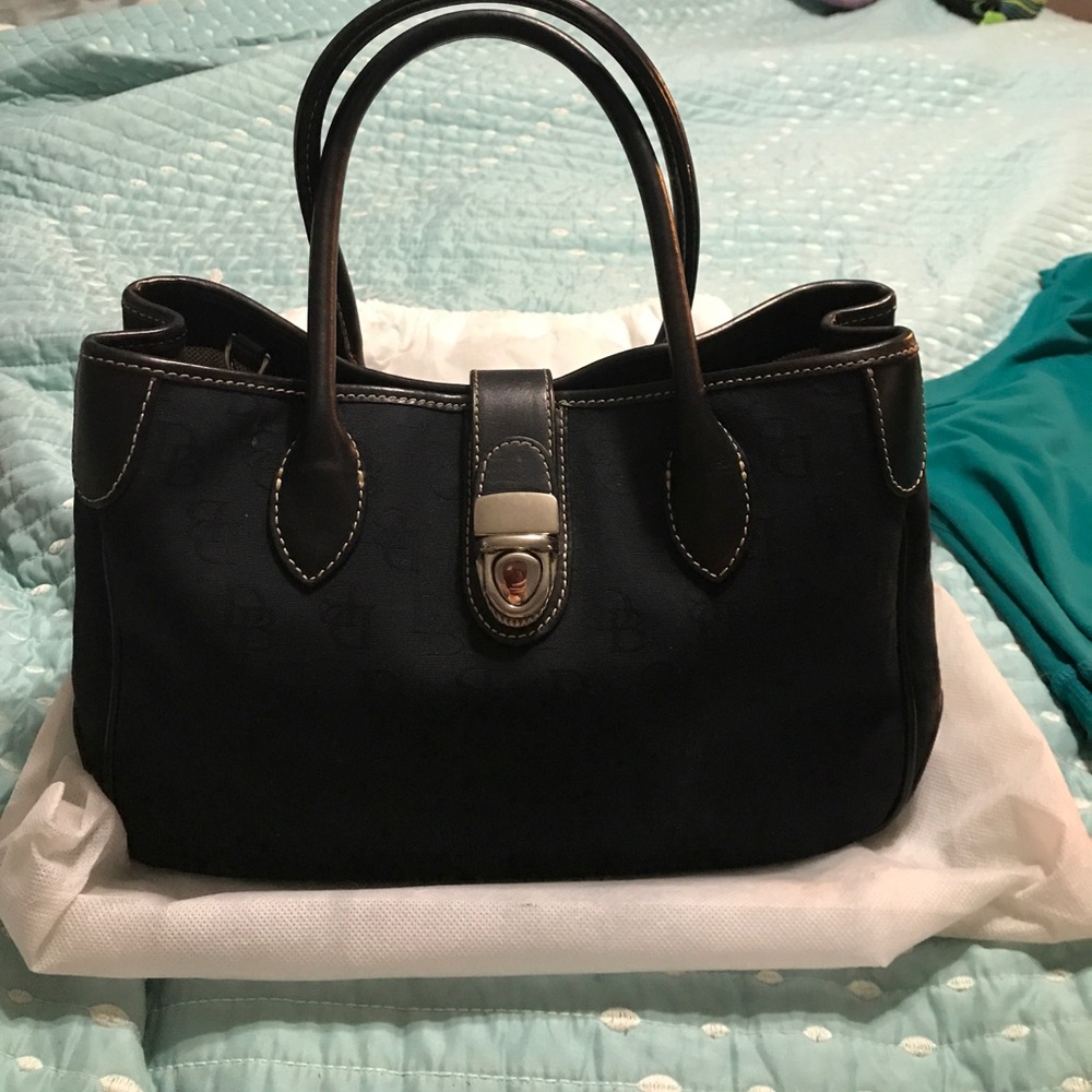 Dooney & Bourke medium satchel