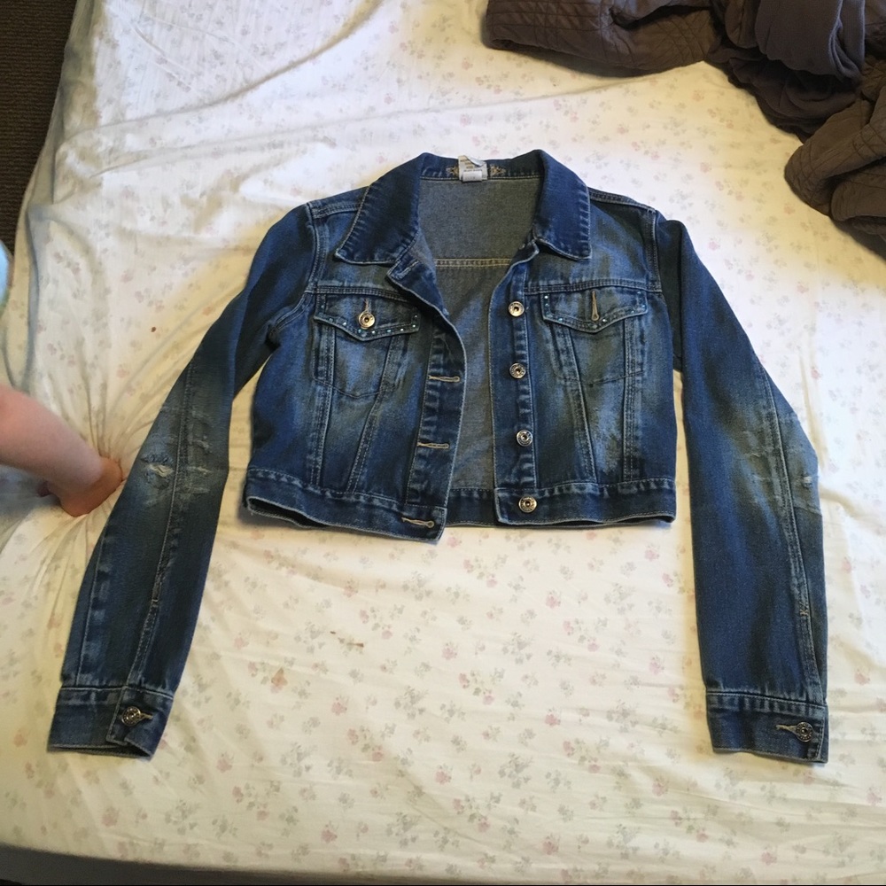 YMI Buckle Brand Distressed Cropped Denim Jacket
