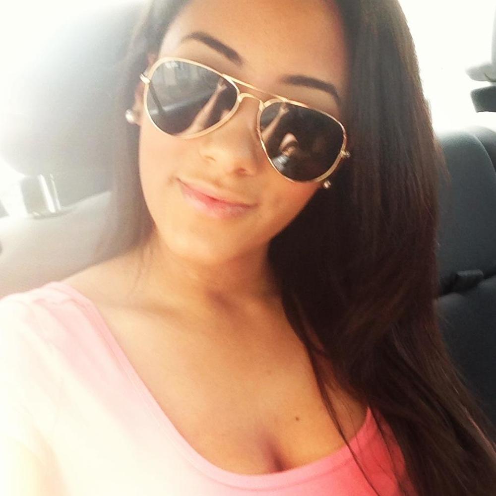 Meet your Posher, Jasmine