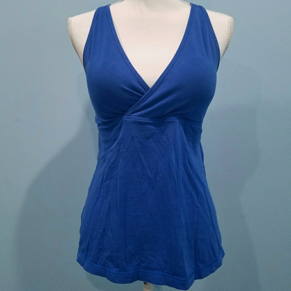Lululemon Women's Deep v padded tank top