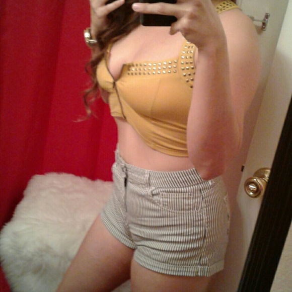 ❌S,L Mustard Yellow Criss Cross Top - Picture 4 of 5