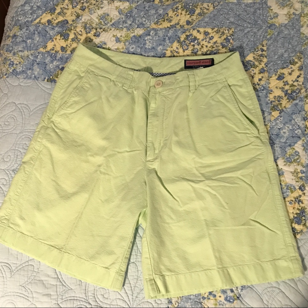 Vineyard vines shorts