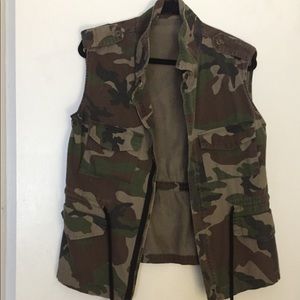 Camouflage vest