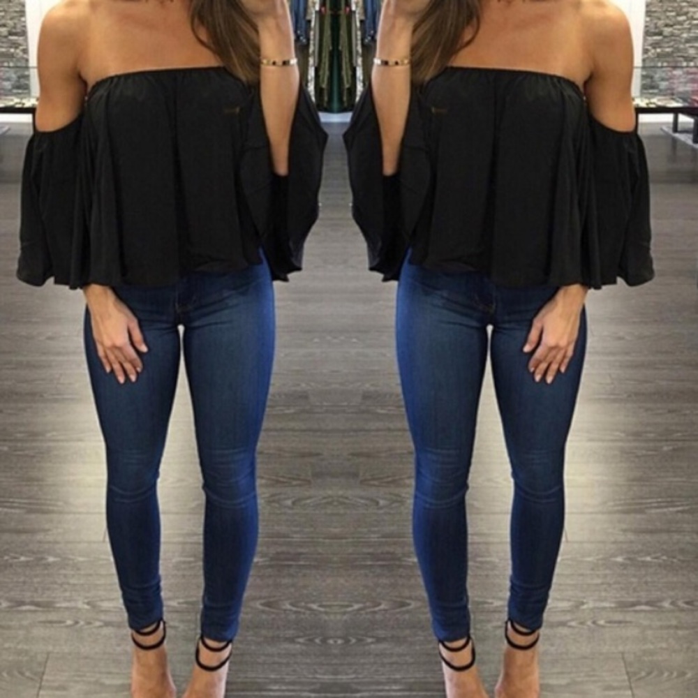 BLACK off shoulder loose top