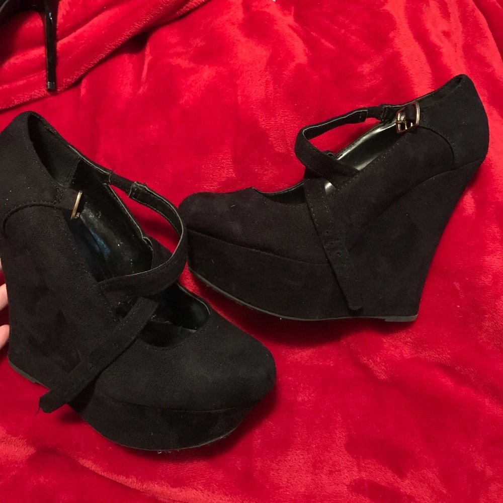 Suede heels