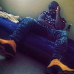 Meet your Posher, Malik