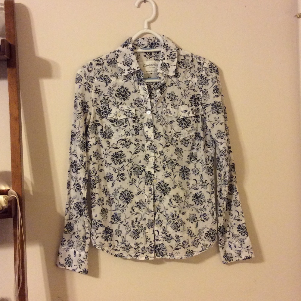 Aeropostale collared long sleeve!