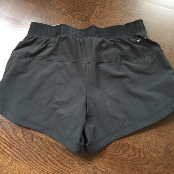 NIKE dryfit shorts - Picture 3 of 3