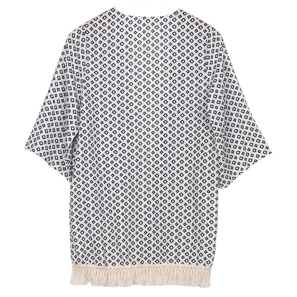 New Kimono diamond design with Fringe! - Picture 3 of 4